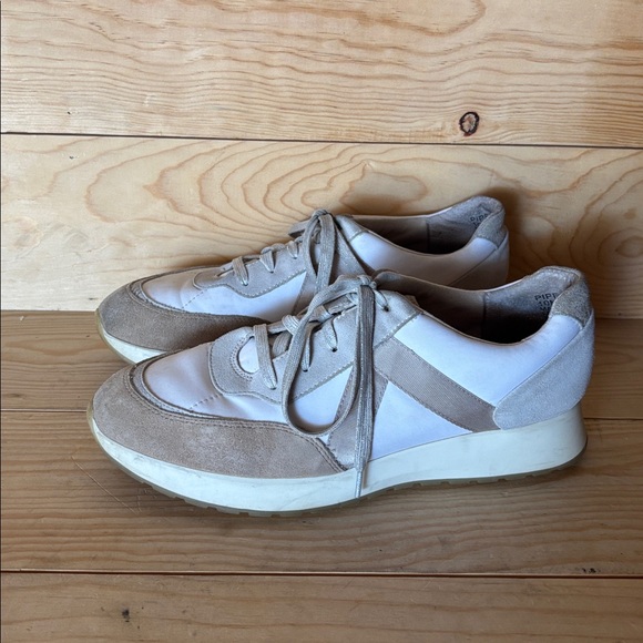 Munro Piper Women's Sneakers in White and Tan - Picture 2 of 8